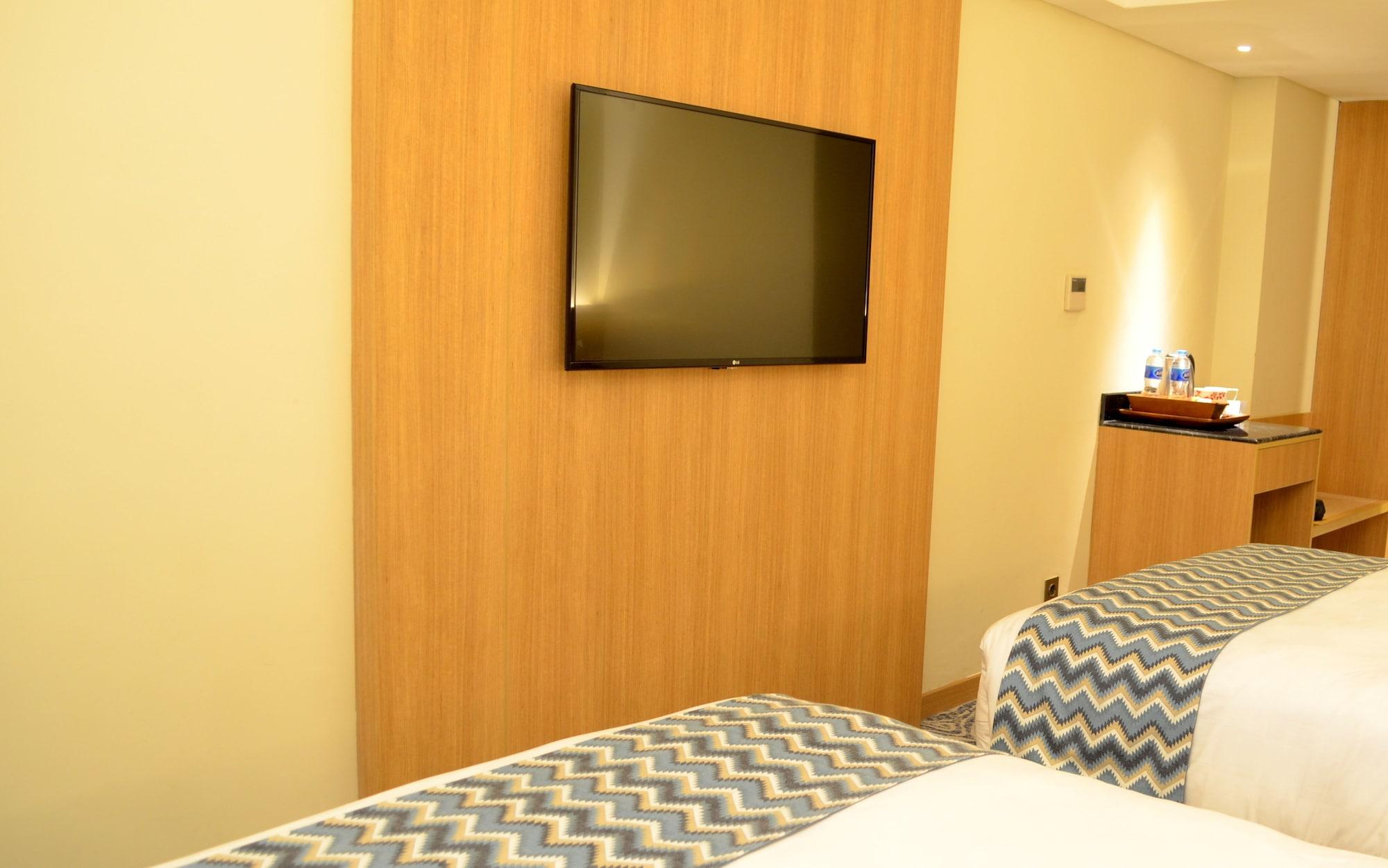 Louis Kienne Hotel Simpang Lima Semarang Exterior photo