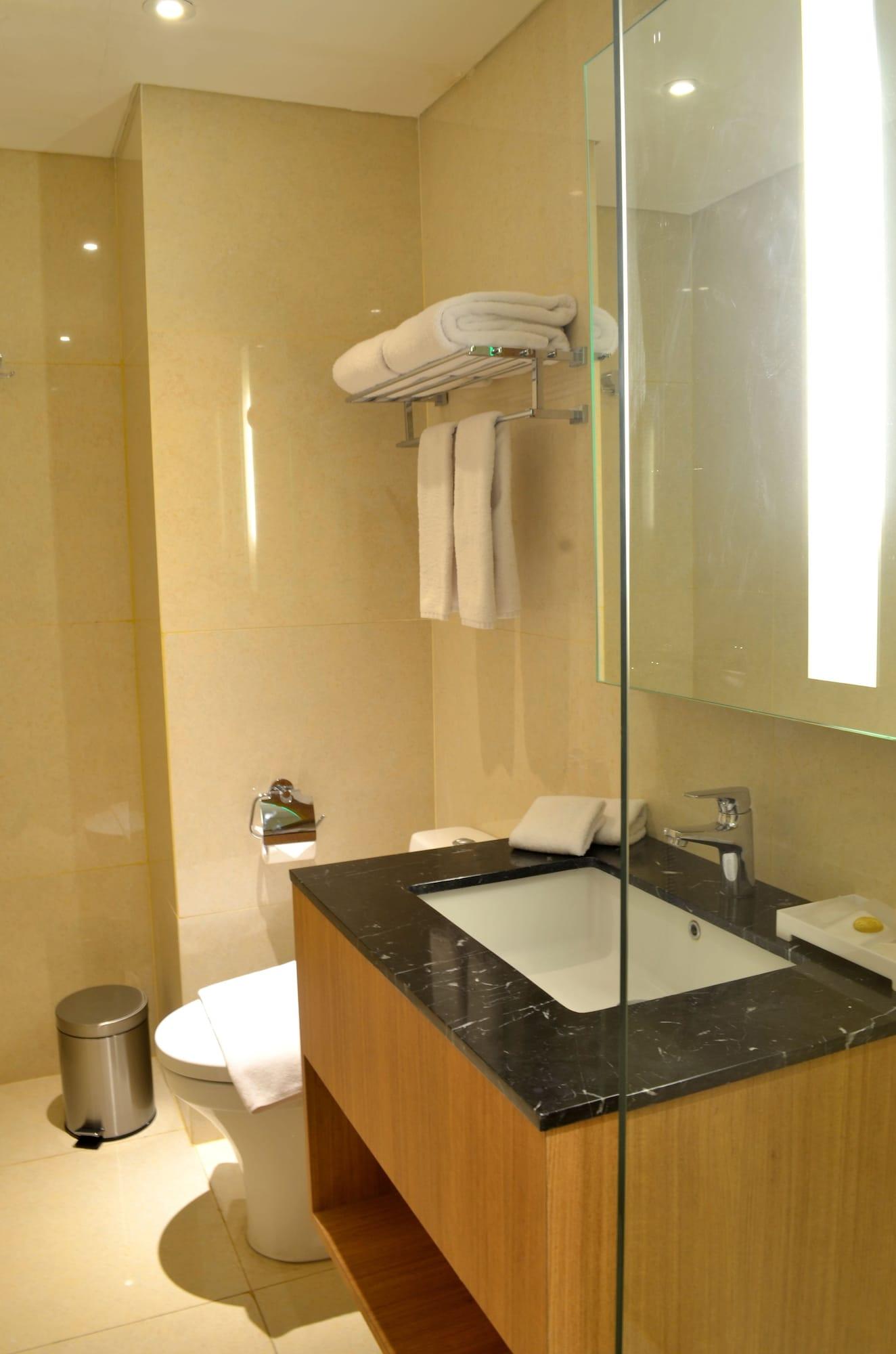 Louis Kienne Hotel Simpang Lima Semarang Exterior photo